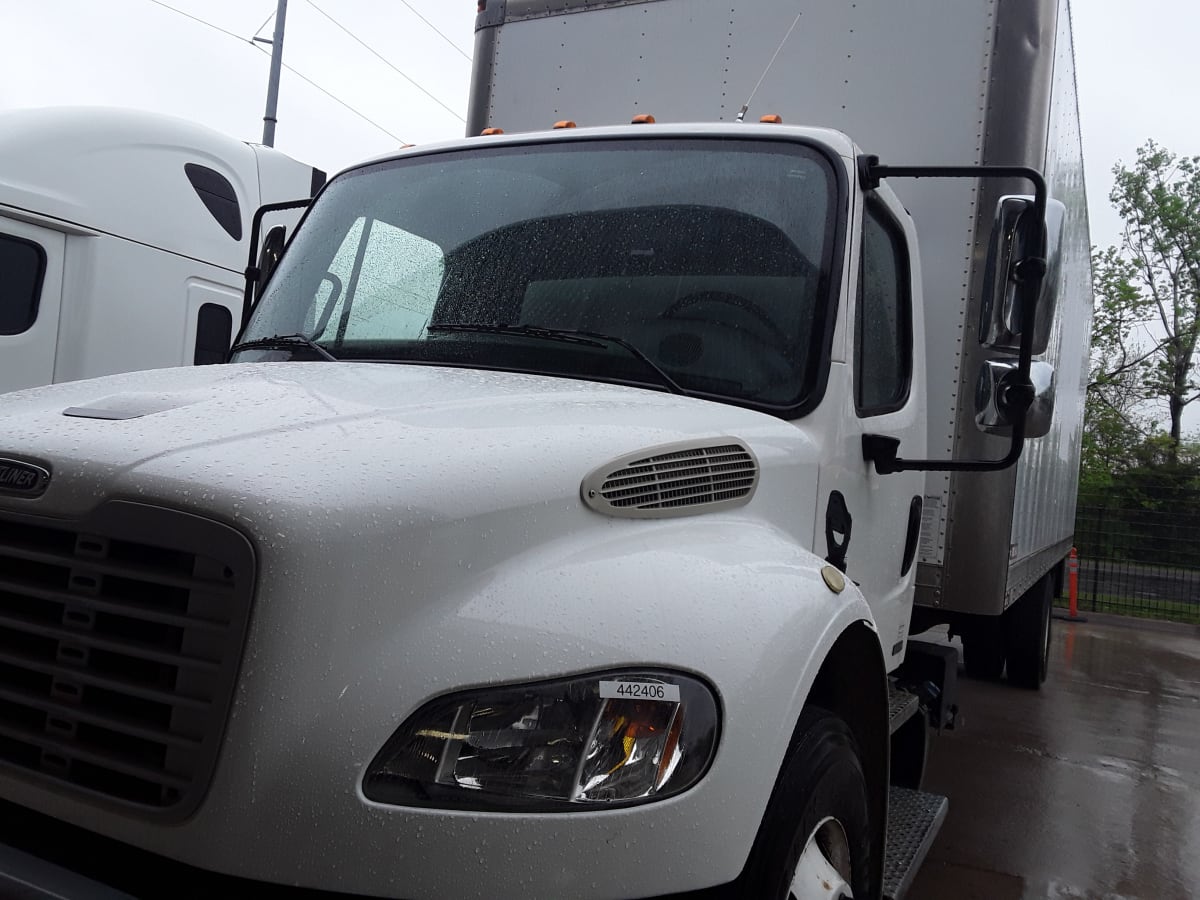 2012 Freightliner/Mercedes M2 106 442406