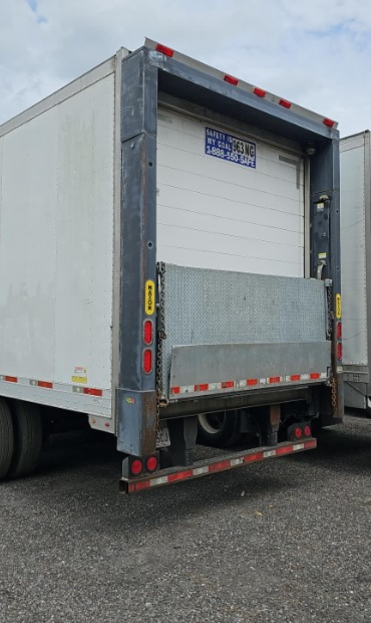 2012 Utility Trailers VS2RA 48/162/102 445346