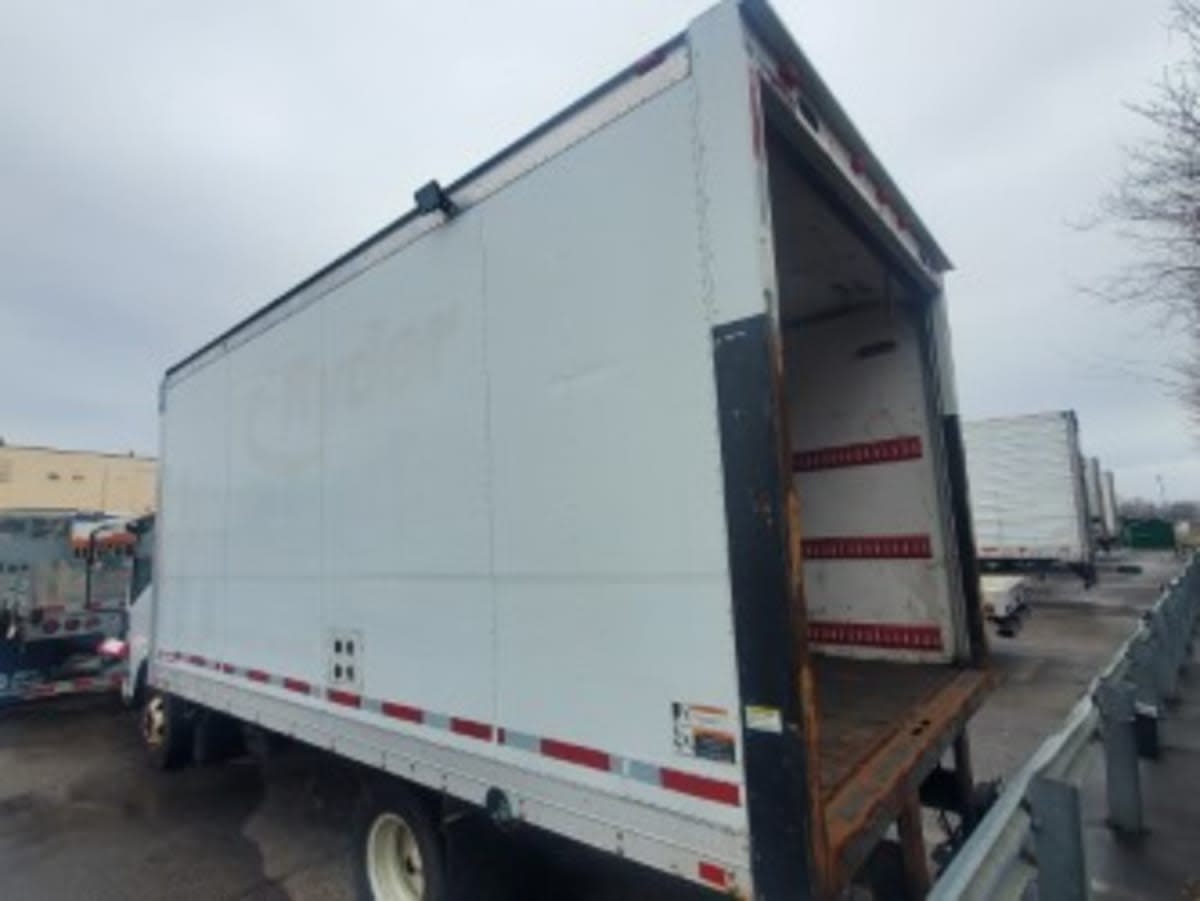 2012 Isuzu NPR HD 447759