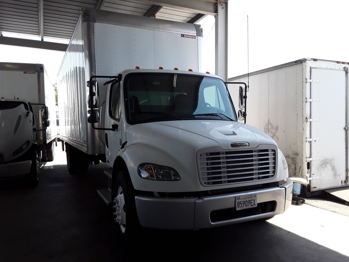 2012 Freightliner/Mercedes M2 106 452428