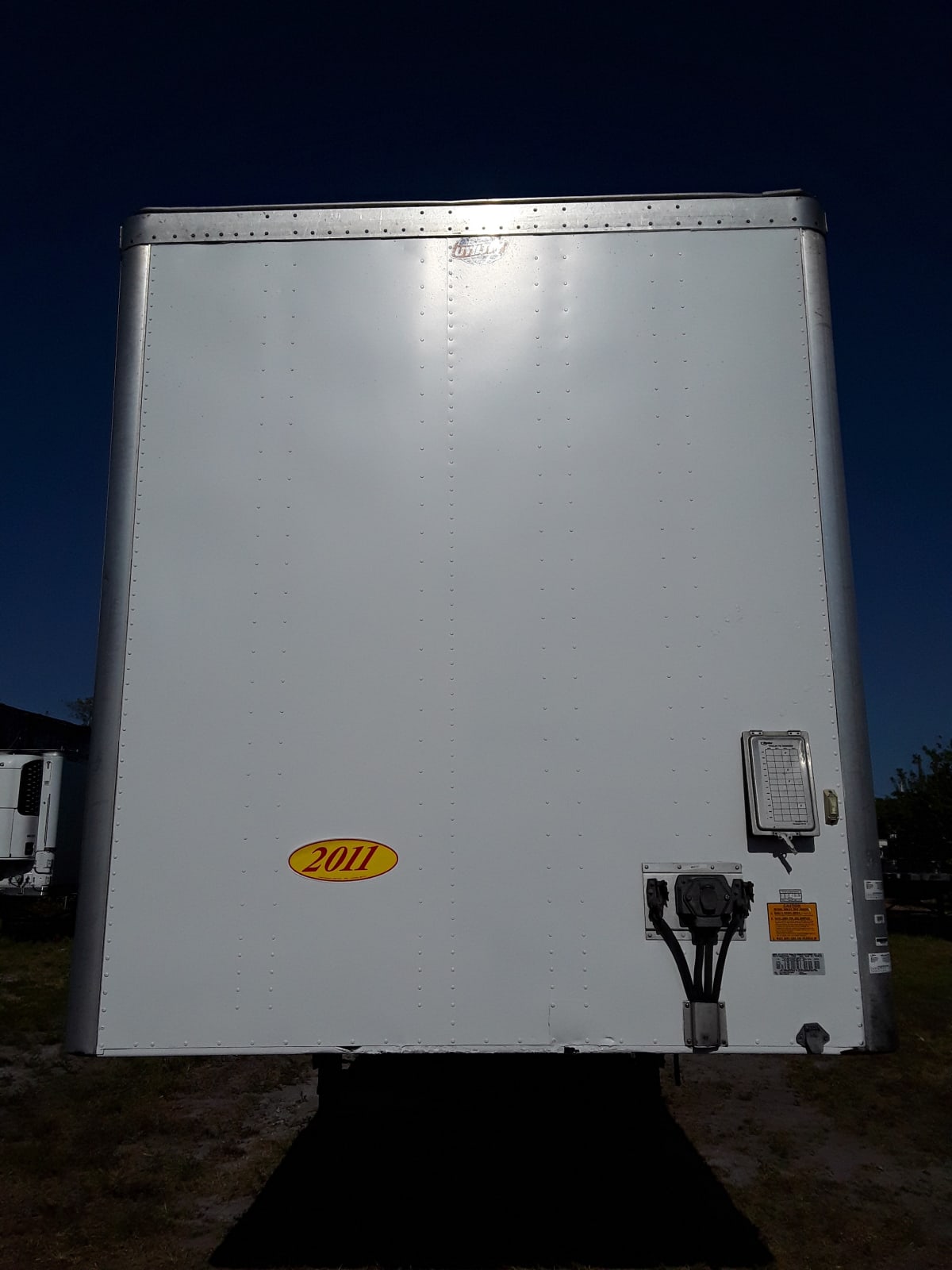 2011 Utility Trailers VS2D 48/162/102 463131