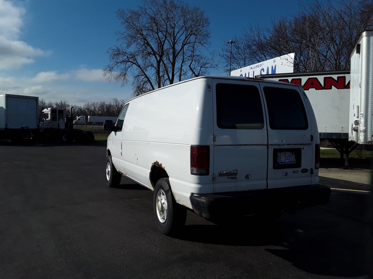 2012 Ford Motor Company E-250 ECONOLINE 471588