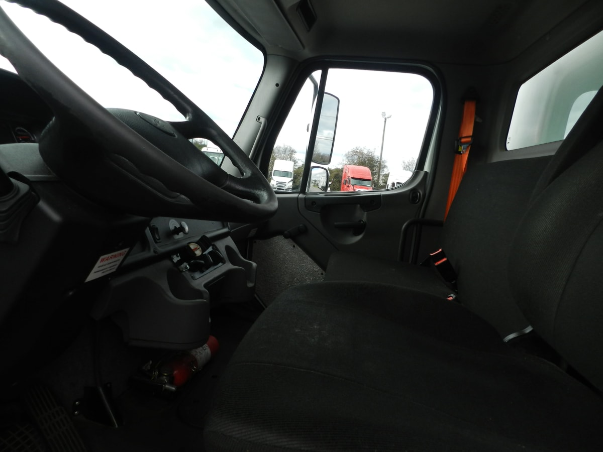 2013 Freightliner/Mercedes M2 106 474003