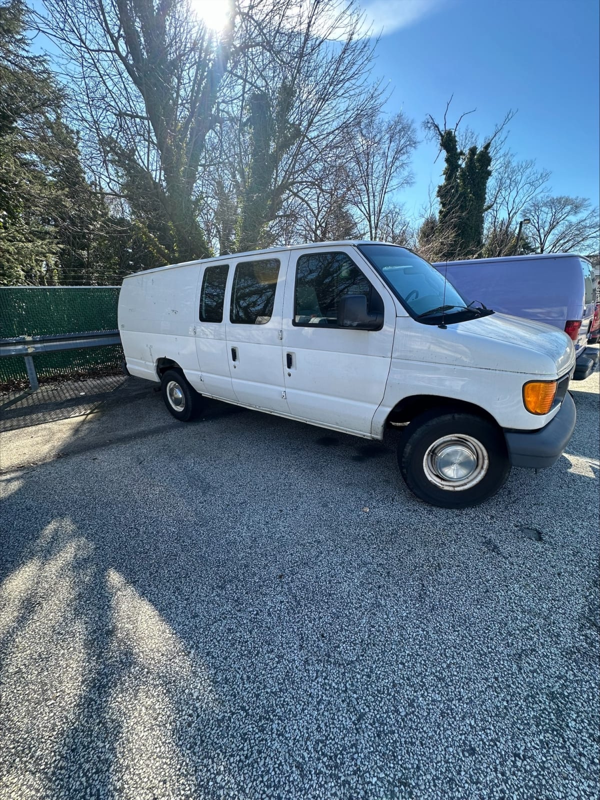 2006 Ford Motor Company E-350 ECONOLINE 475584