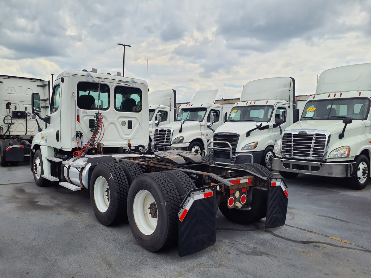 2013 Freightliner/Mercedes CASCADIA 125 482520