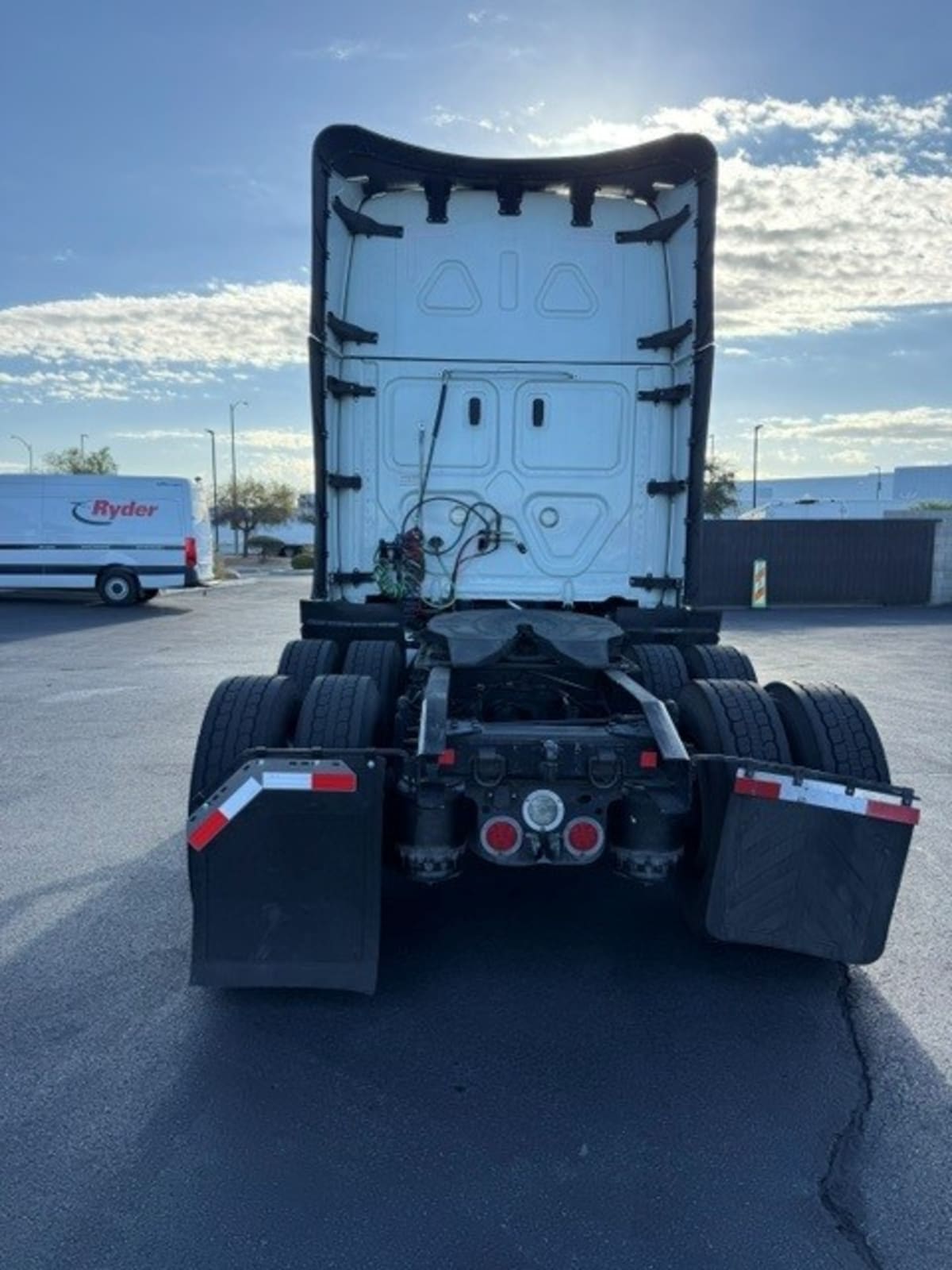 2024 Freightliner Cascadia in North Las Vegas, NV — photo 5