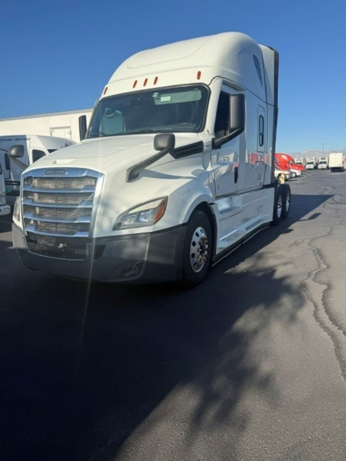 2024 Freightliner Cascadia in North Las Vegas, NV — photo 3