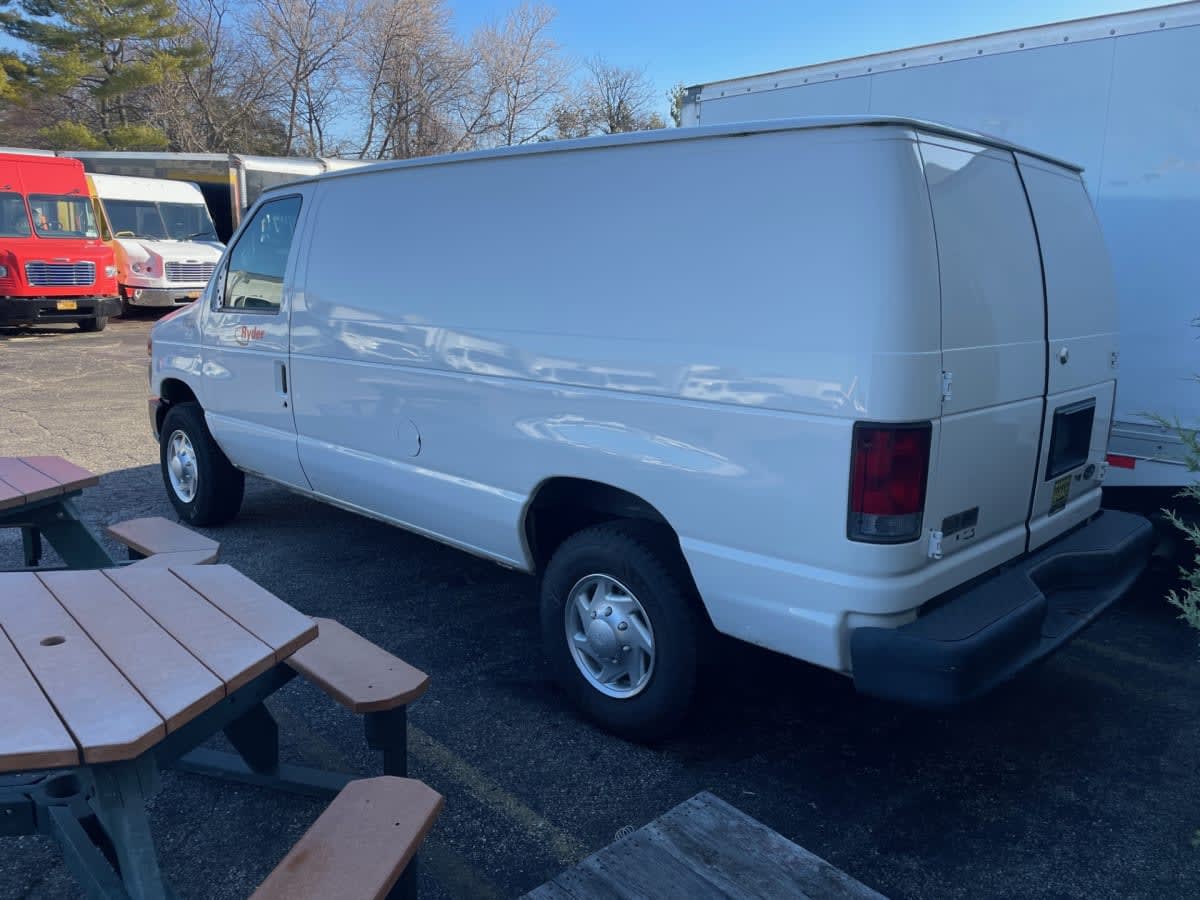2012 Ford Motor Company E-250 ECONOLINE 490302