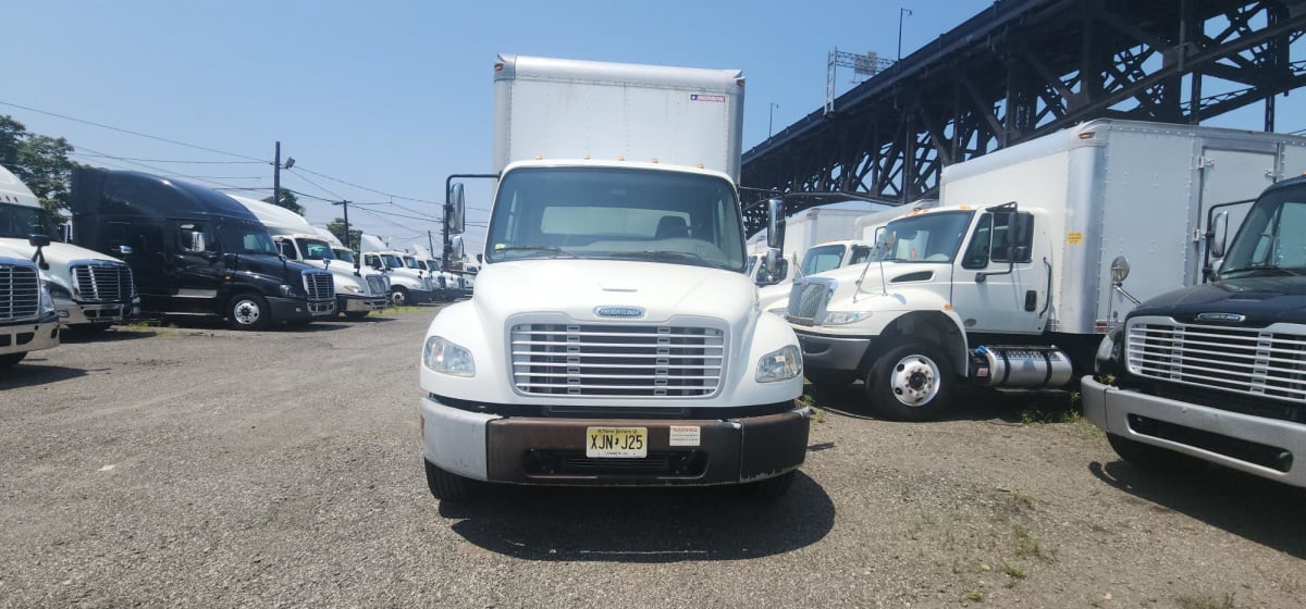 2013 Freightliner/Mercedes M2 106 493795