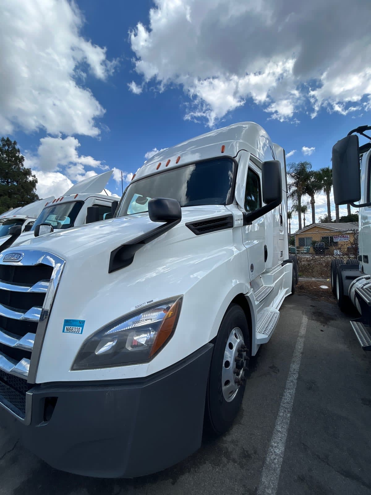 2021 Freightliner - image 3