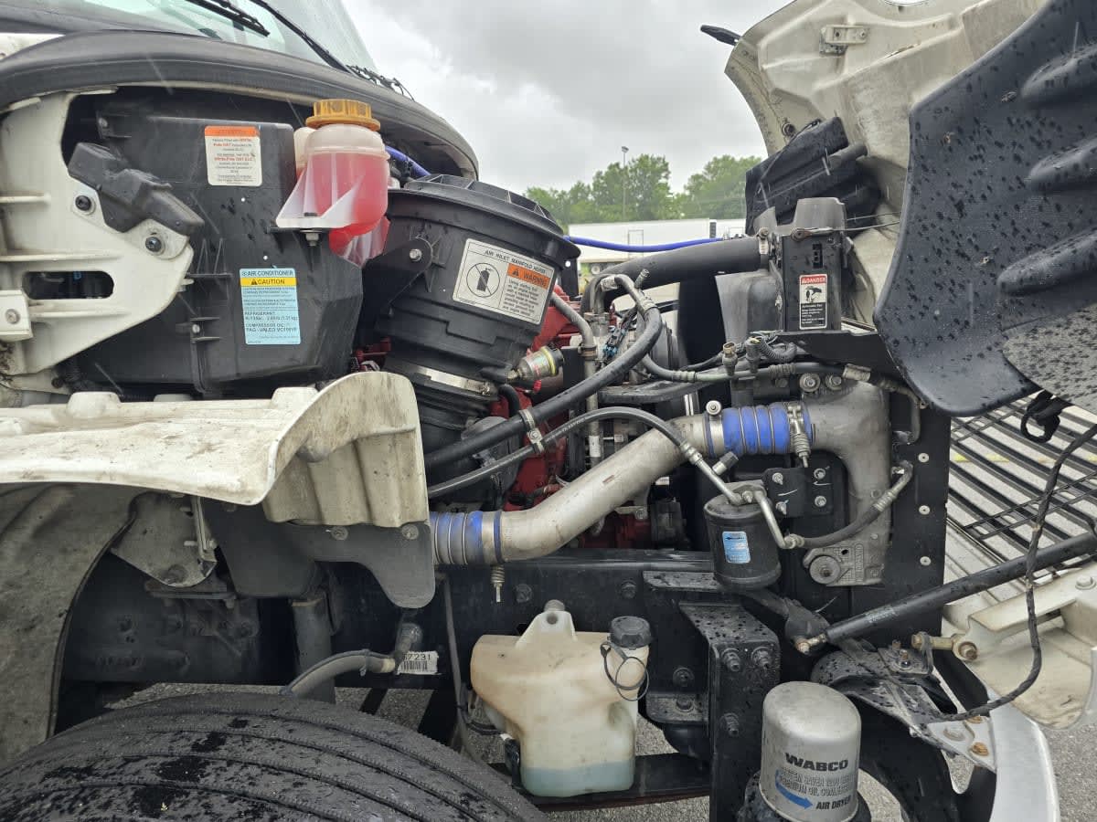 2021 Freightliner/Mercedes M2 106 500252
