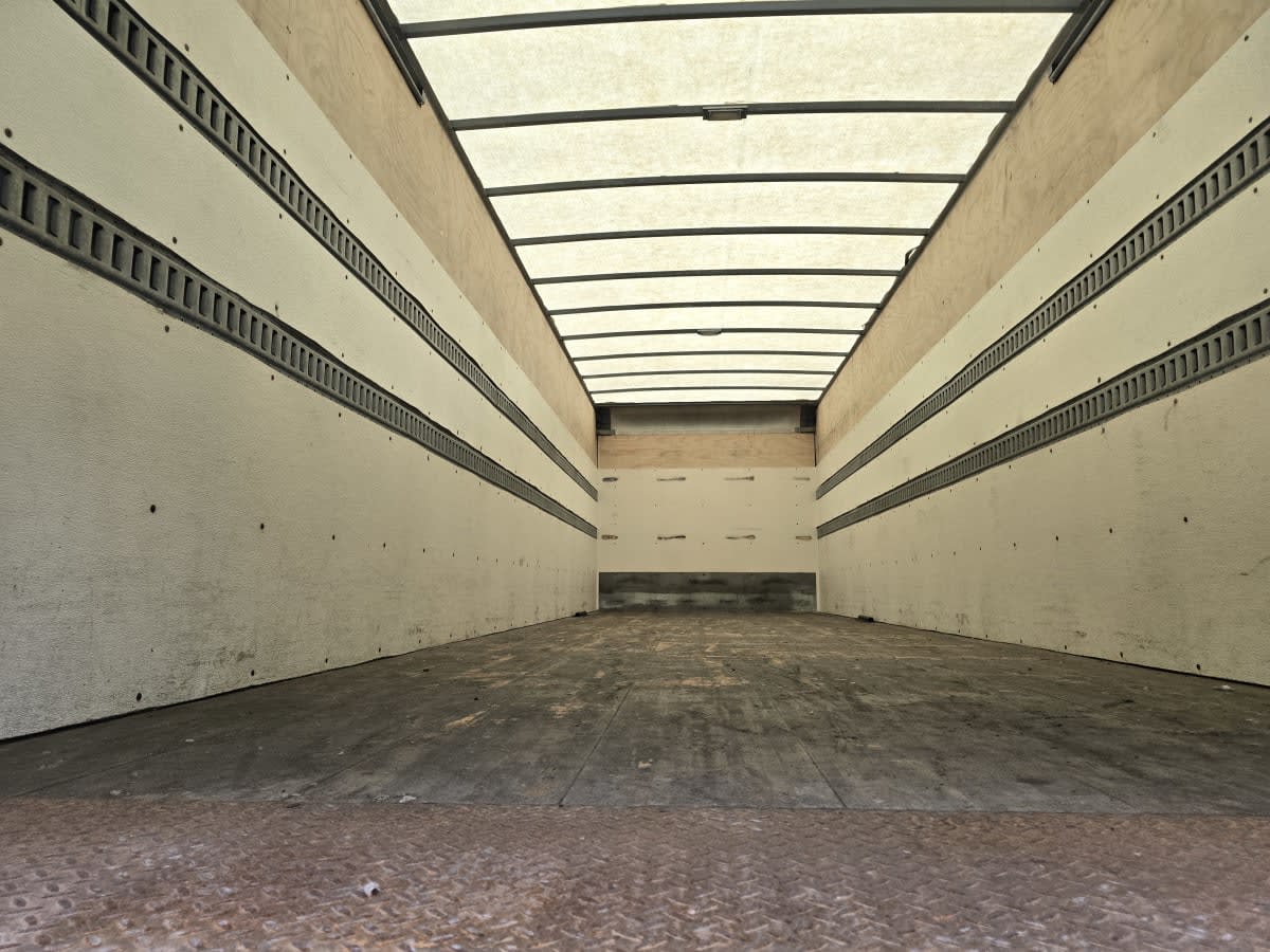 2021 Freightliner/Mercedes M2 106 500252
