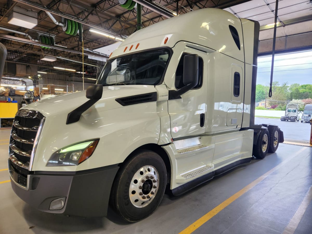 2021 Freightliner/Mercedes NEW CASCADIA PX12664 500382