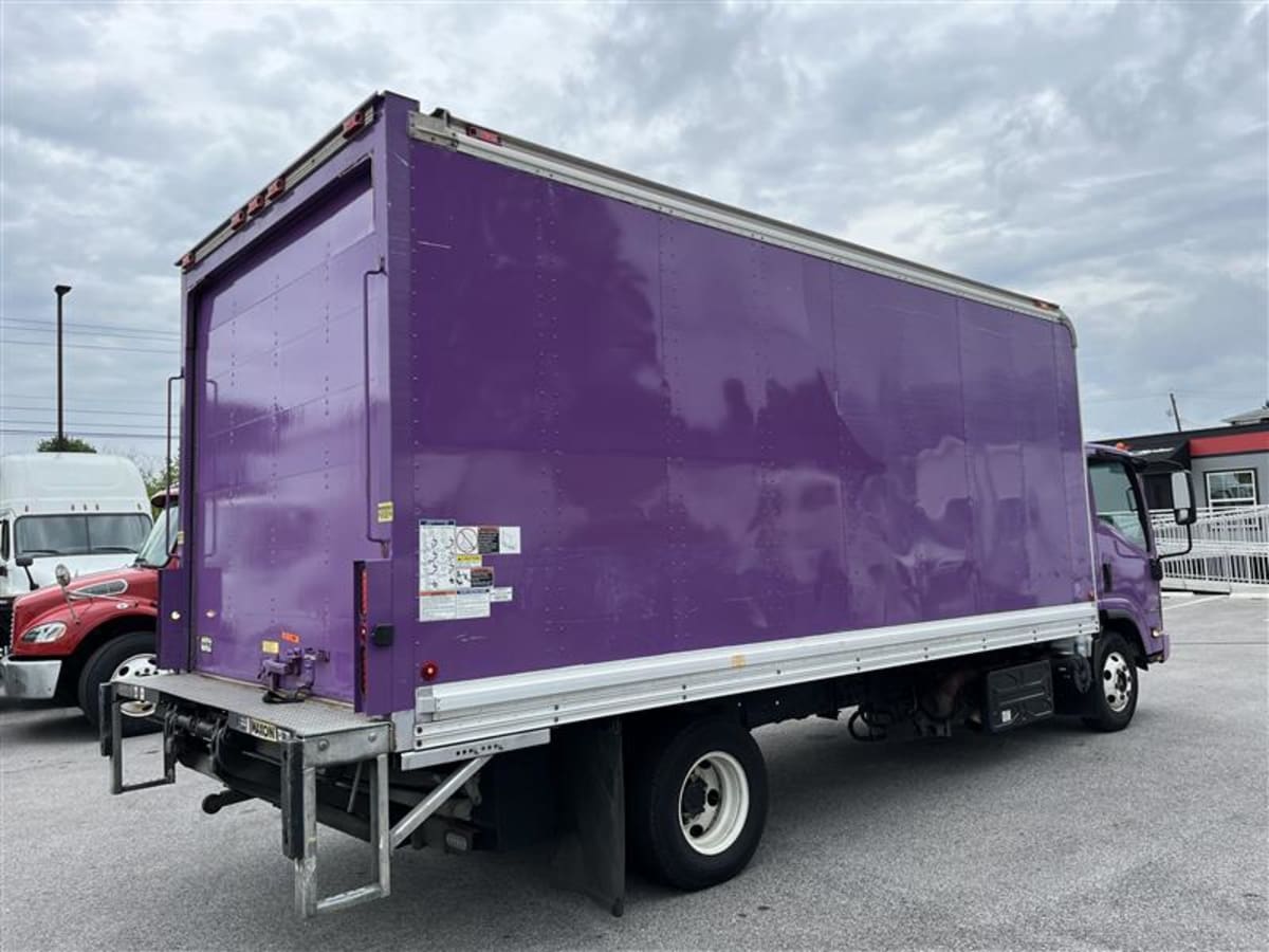 2019 Isuzu NPR 500555