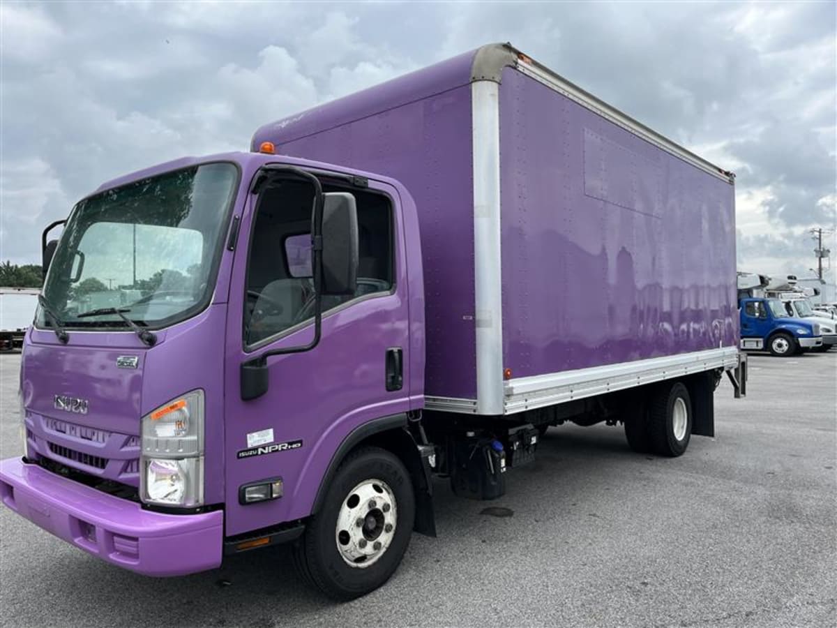 2019 Isuzu NPR 500555