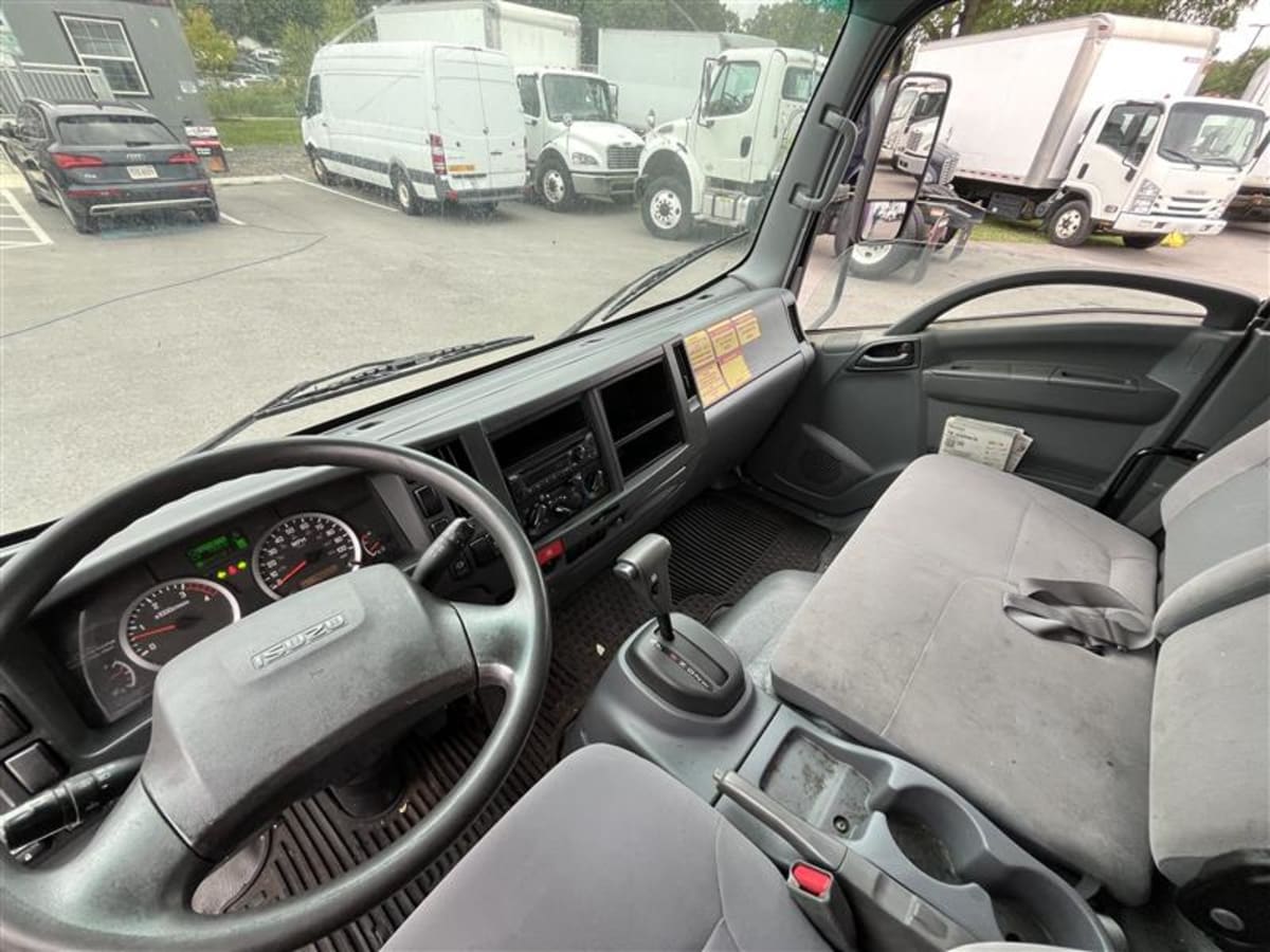 2019 Isuzu NPR 500555