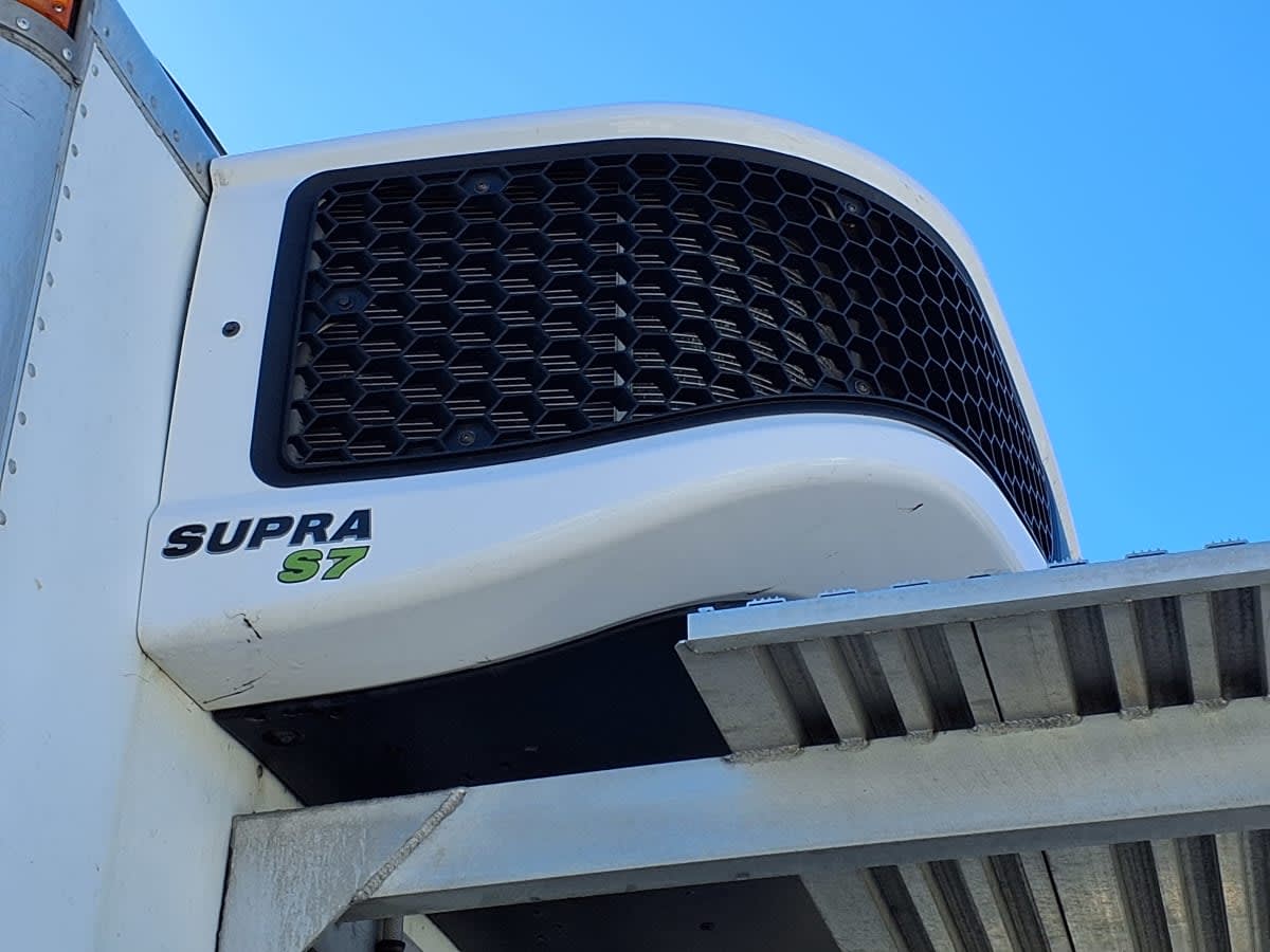 2021 Freightliner/Mercedes M2 106 501127