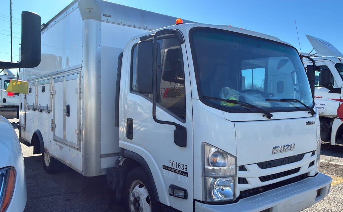 2018 Isuzu NPR HD 501639