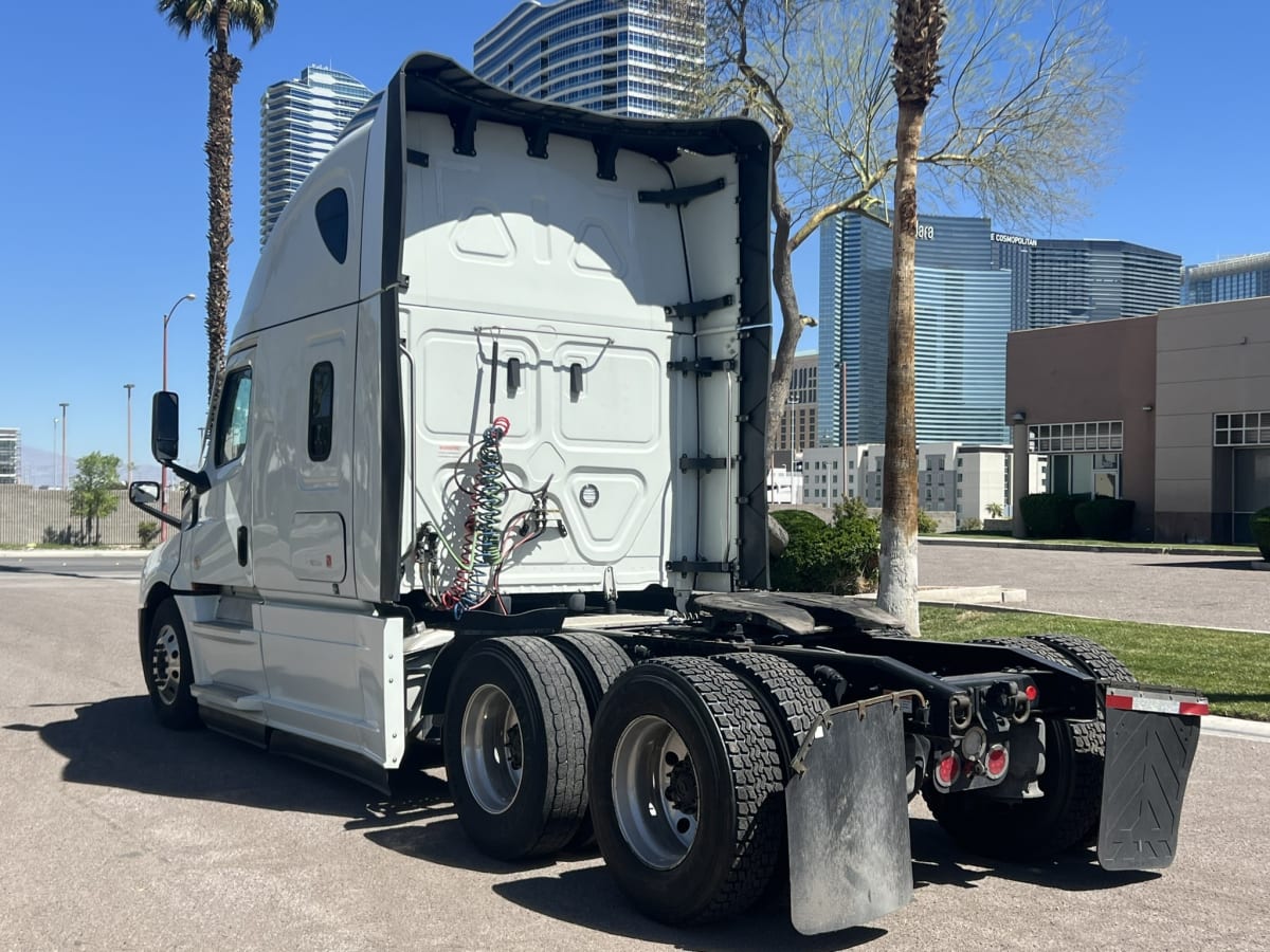 2021 Freightliner/Mercedes NEW CASCADIA PX12664 501992