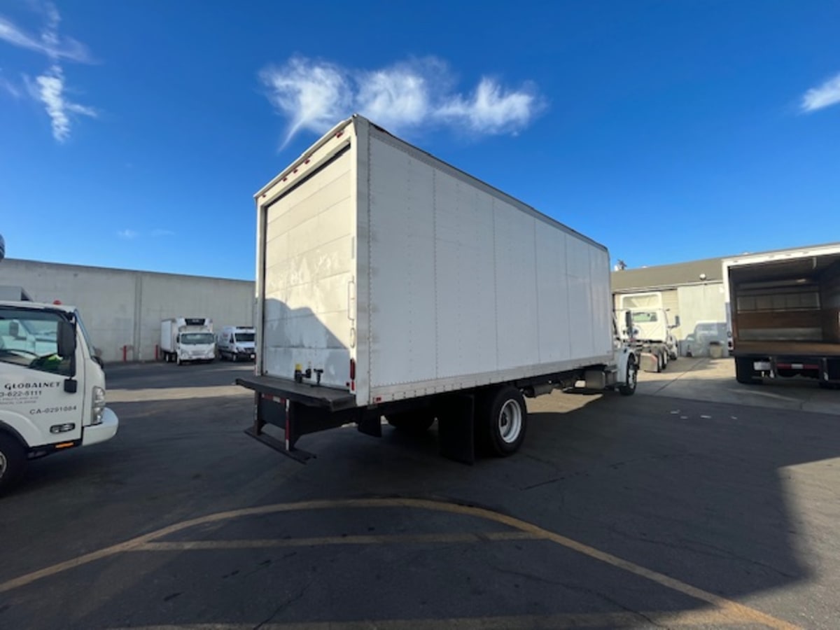 2013 Freightliner/Mercedes M2 106 503431