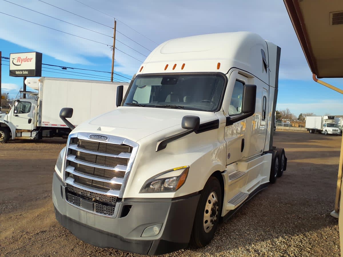 2021 Freightliner - image 3