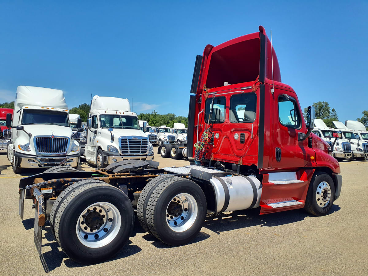 2013 Freightliner/Mercedes CASCADIA 125 504974