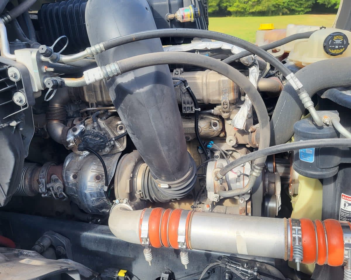 2022 Freightliner - image 9