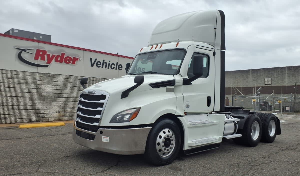 2021 Freightliner Cascadia in Memphis, TN