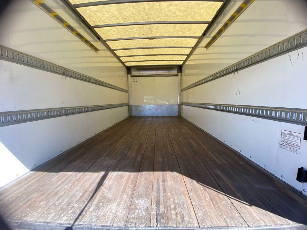 2022 Freightliner M2 106 in West Sacramento, CA — photo 8