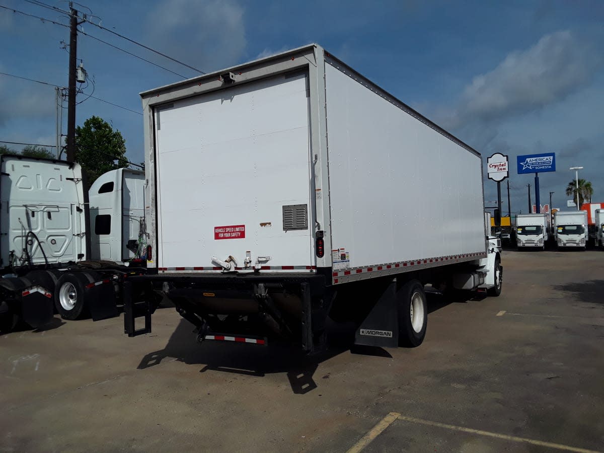 2022 Freightliner M2 106 507382