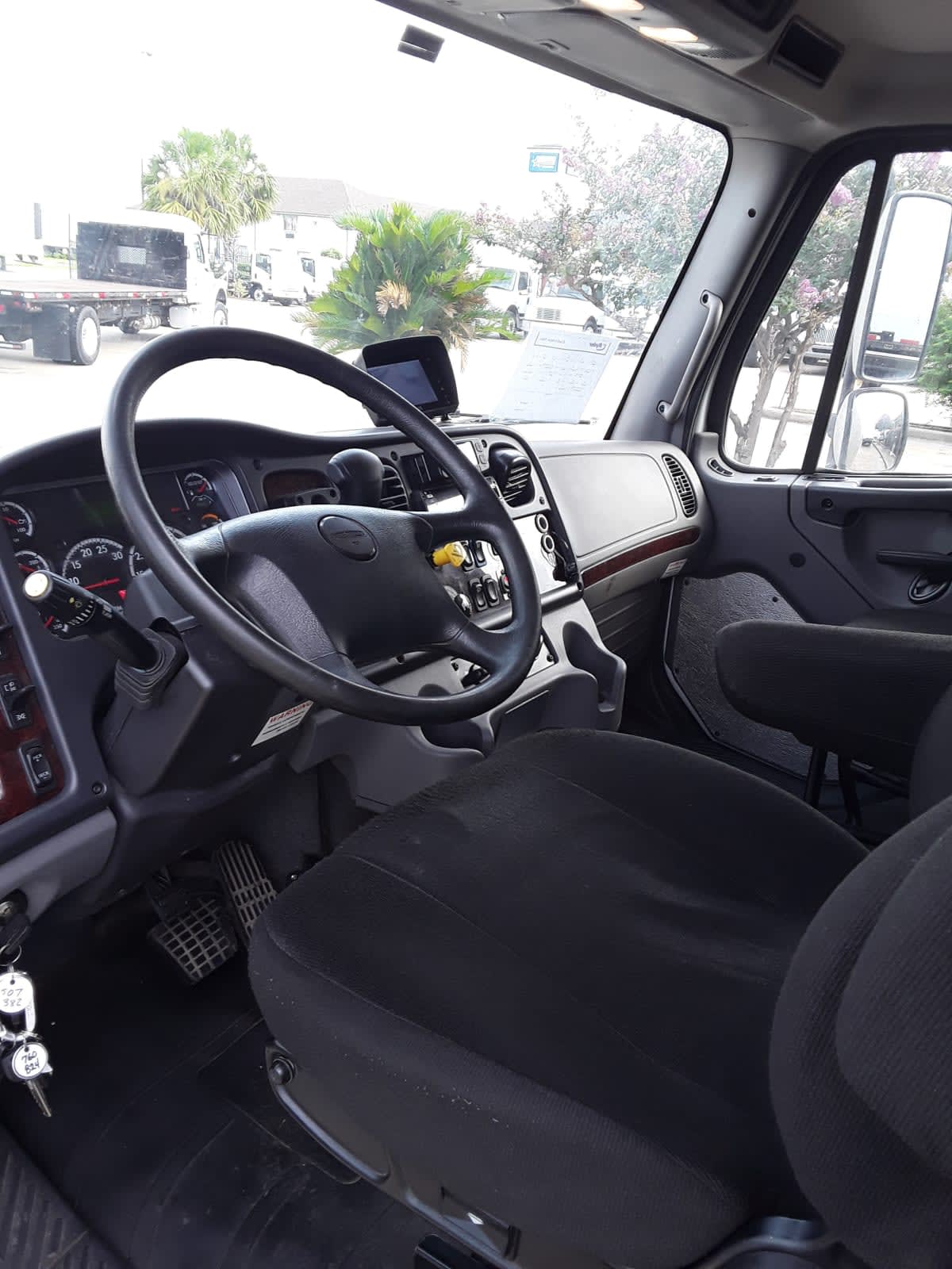 2022 Freightliner M2 106 507382