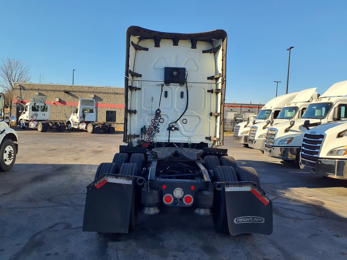 2021 Freightliner - image 5