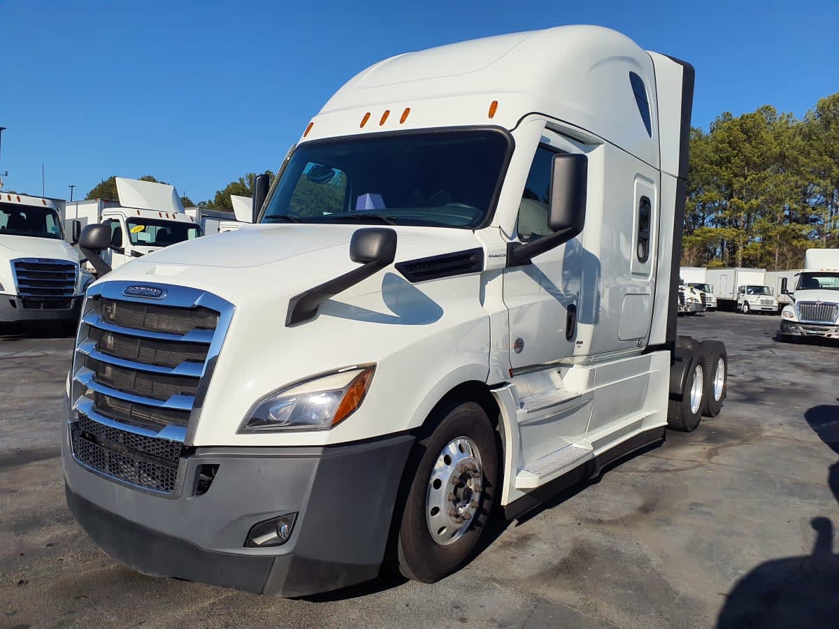 2021 Freightliner - image 3
