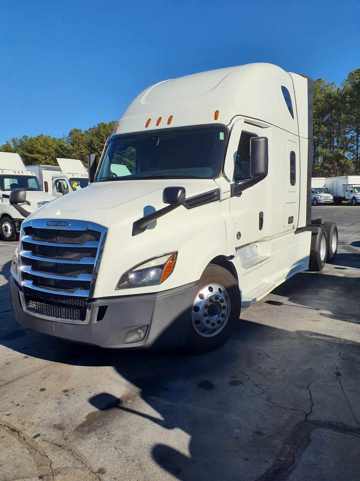 2021 Freightliner - image 1
