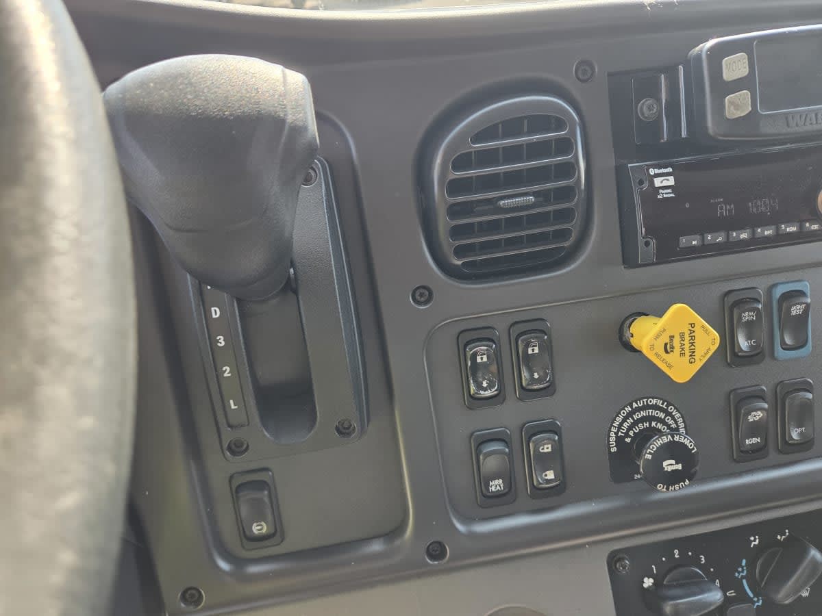 2022 Freightliner/Mercedes M2 106 507723