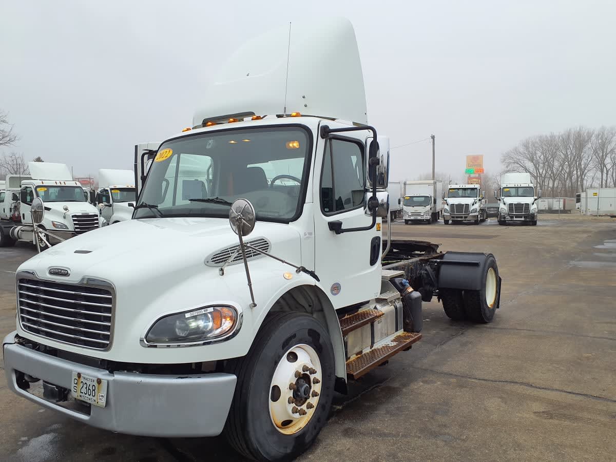 2022 Freightliner/Mercedes M2 106 507995