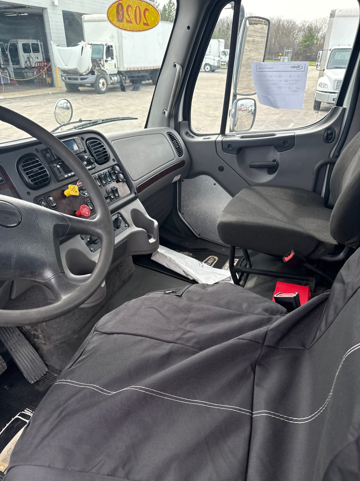 2022 Freightliner M2 106 - image 7