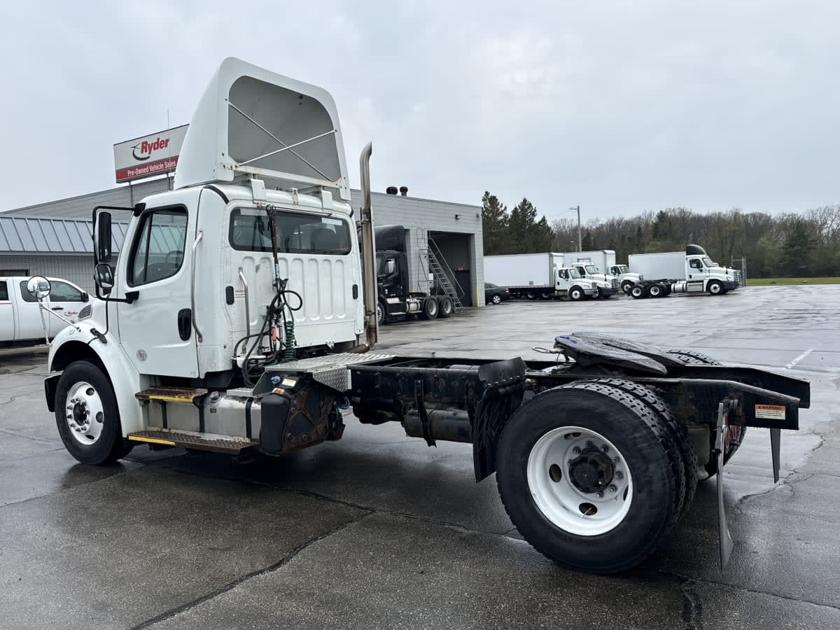 2022 Freightliner/Mercedes M2 106 507998