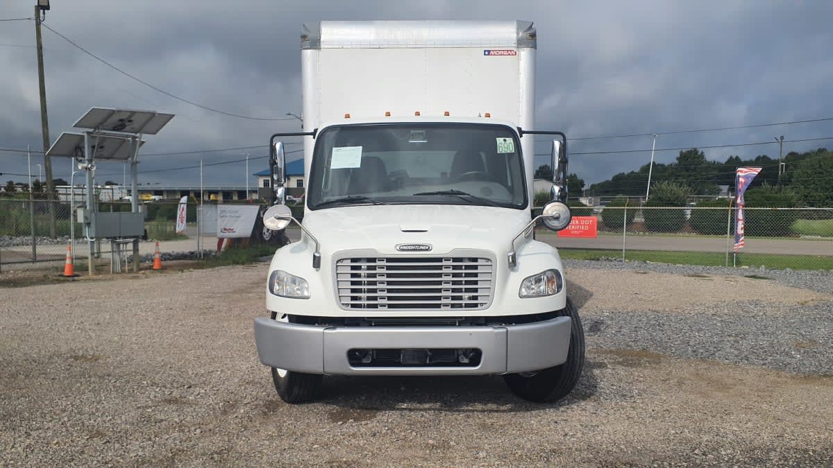 2022 Freightliner M2 106 in Birmingham, AL — photo 2