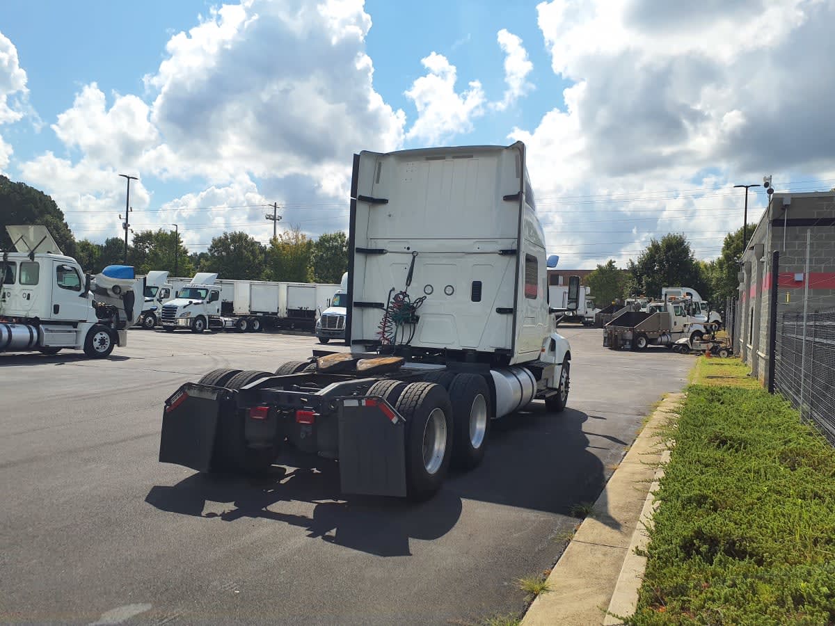 2022 International LT in Atlanta, GA — photo 4