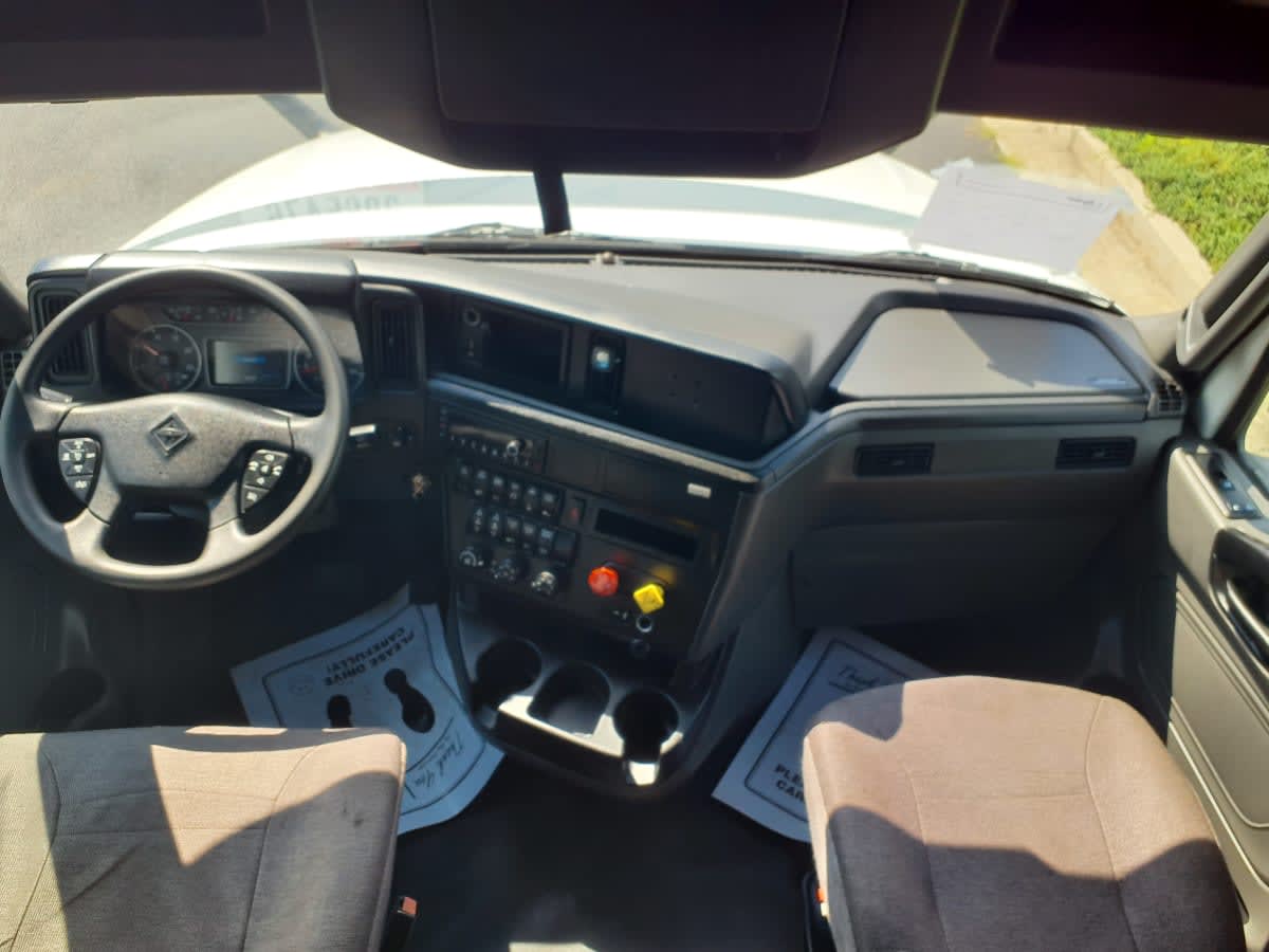 2022 International LT in Atlanta, GA — photo 7