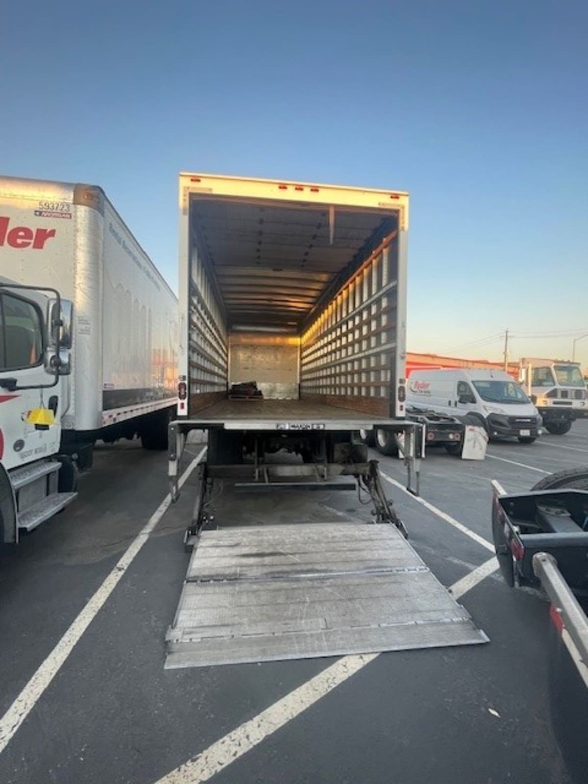2021 Freightliner M2 106 508763