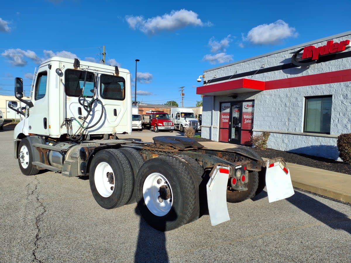 2021 Freightliner in Cleveland, OH — photo 6