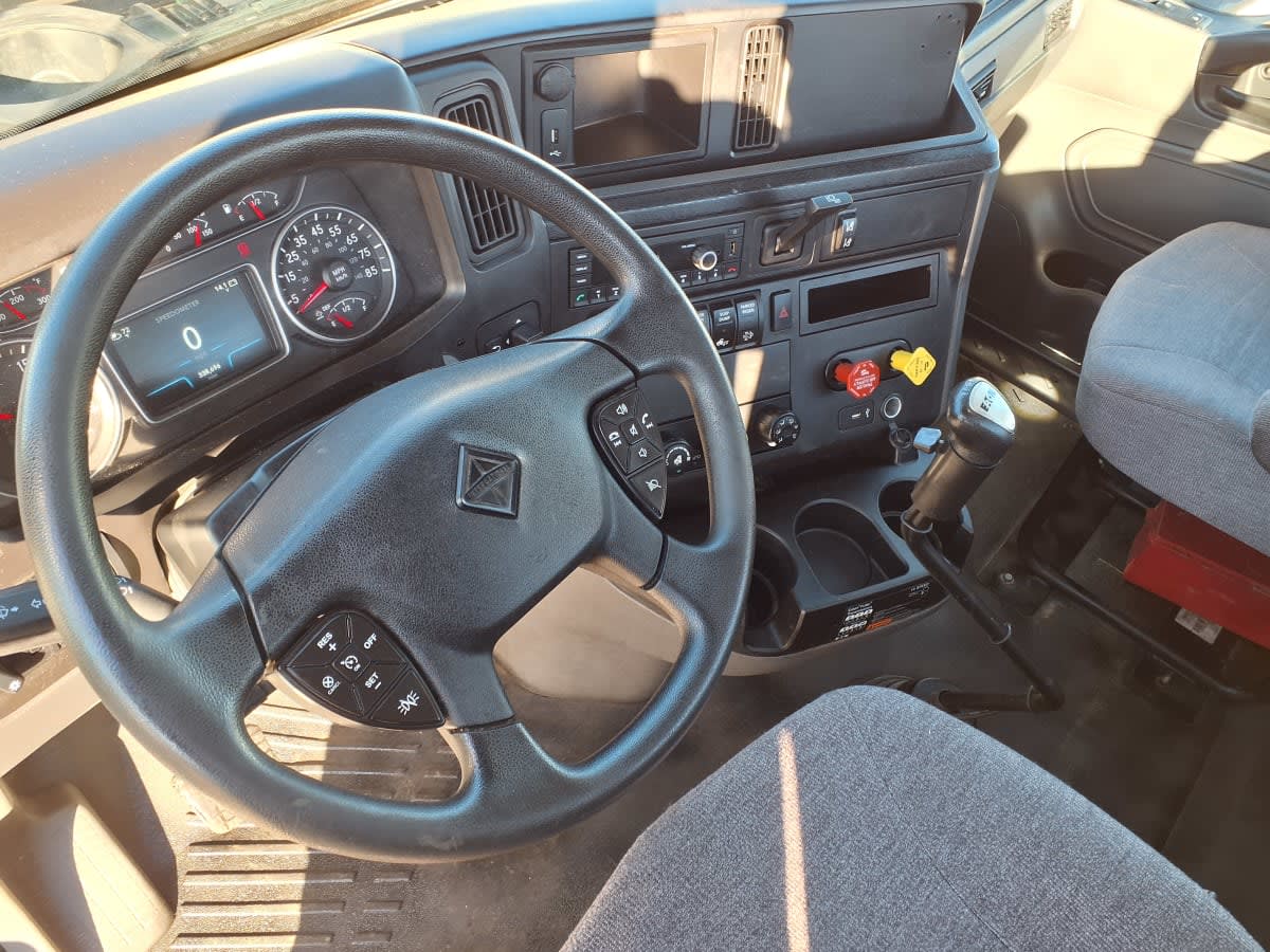 2021 Navistar International LT625 DAYCAB S/A 509204