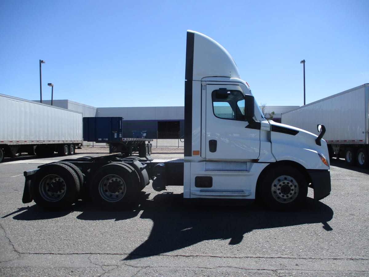 2022 Freightliner/Mercedes NEW CASCADIA PX12664 510381