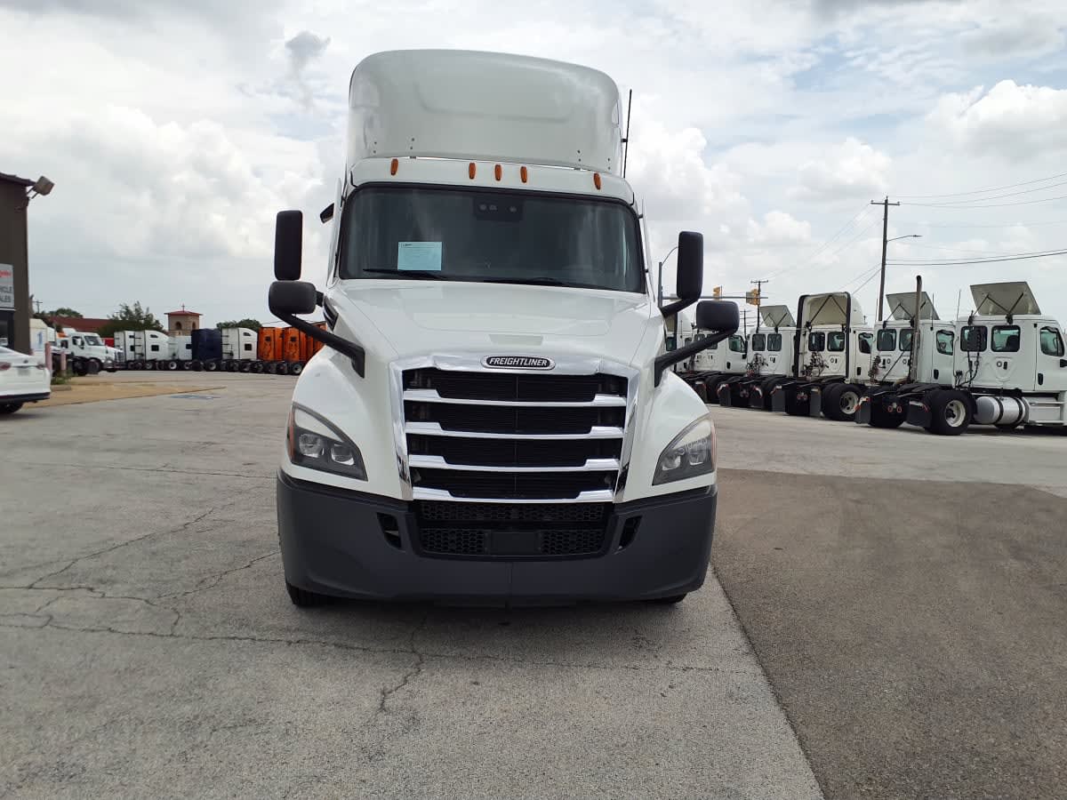 K.k.k.kさま専用Patagonia Freightliner Max 2022 FREIGHTLINER NEW CASCADIA PX12664 VEH-510505 for Sale