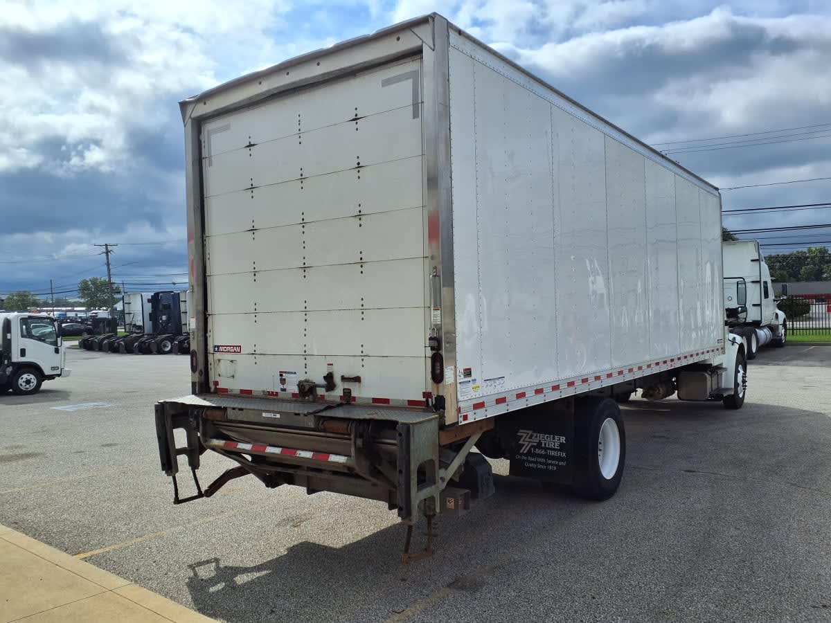 2022 Freightliner M2 106 in Cleveland, OH — photo 4