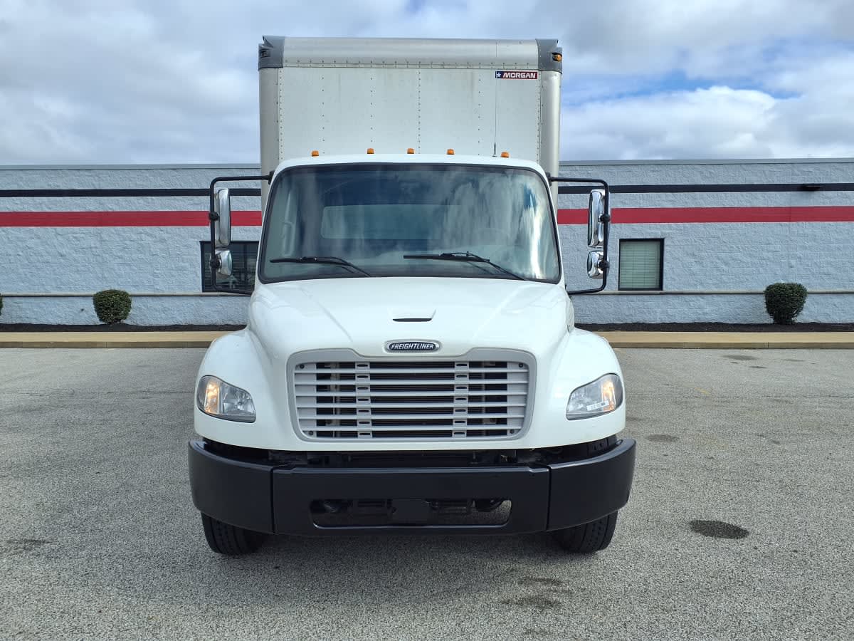 2022 Freightliner M2 106 in Cleveland, OH — photo 2