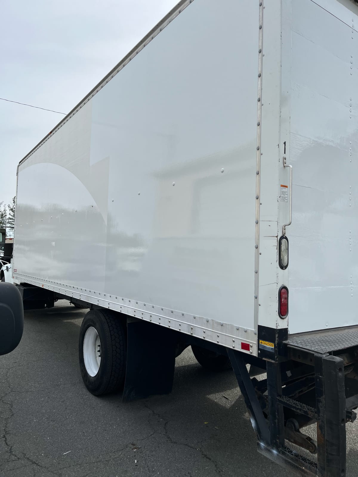 2013 Freightliner/Mercedes M2 106 512382