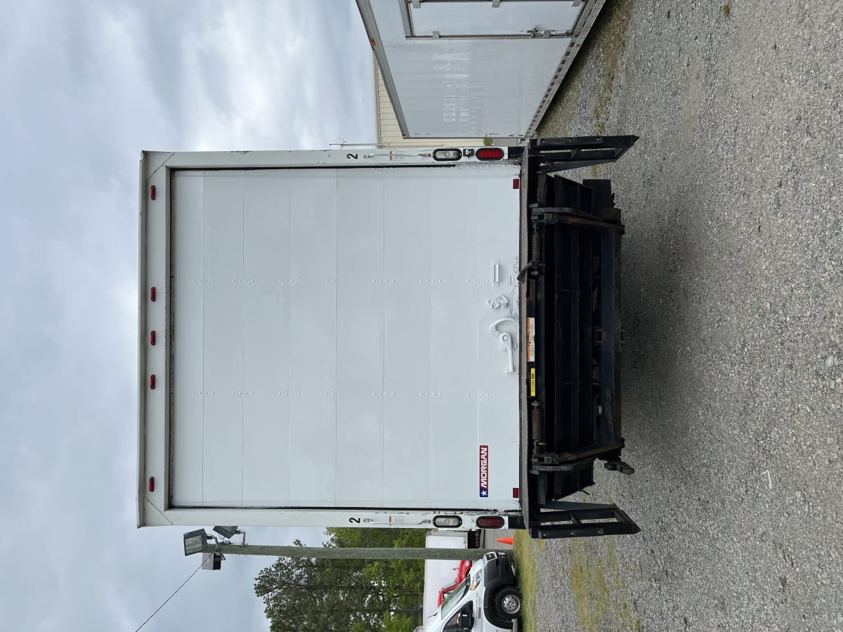 2013 Freightliner/Mercedes M2 106 512384